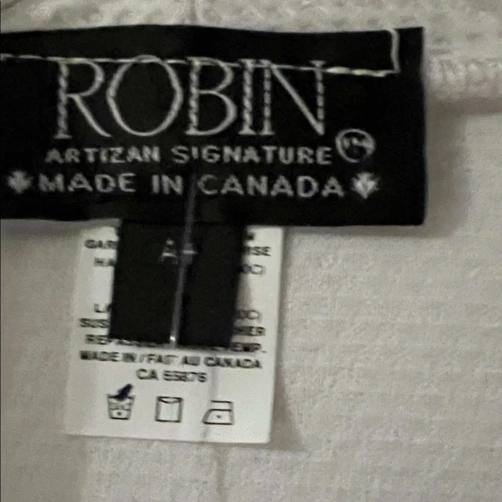 Sold - Robin Artisan Signature White Blazer - Picture 2 of 6